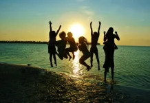 Citazioni motivazionali divertenti e carine per amici e familiari